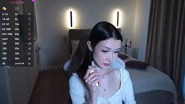 sweetiebones online show from 11-11-25, 05:18