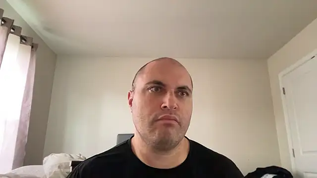 SluggishChase99 online show from 04-20-26, 03:37