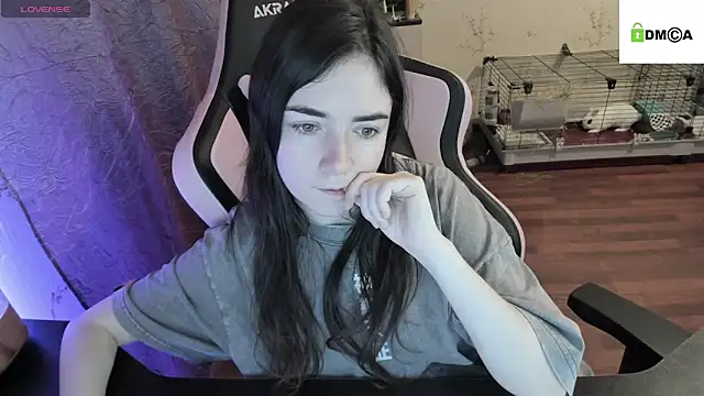 Crazy forest fairy online show from 12-22-24, 04:28