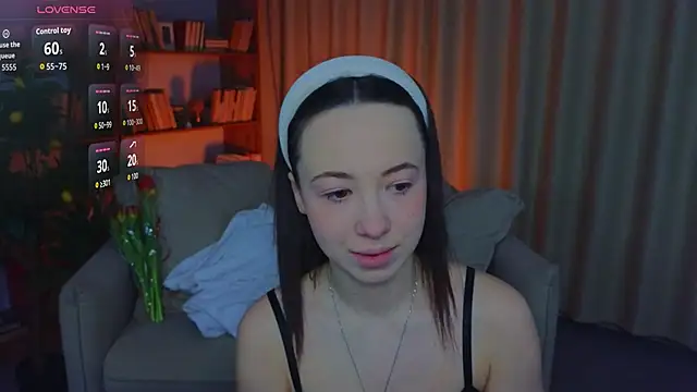 Hayle Hill online show from 03-08-26, 01:47