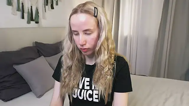 Cassie Kelman online show from 04-14-26, 08:48