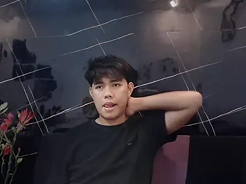 hoenika online show from 02-02-26, 09:41