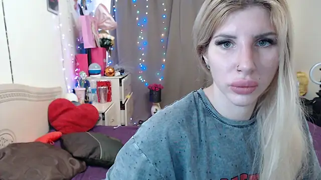 Snapshot of BLACKPeonyy chatting on 10-30-25, 10:16 BLACKPeonyy online show from 10-30-25, 10:16