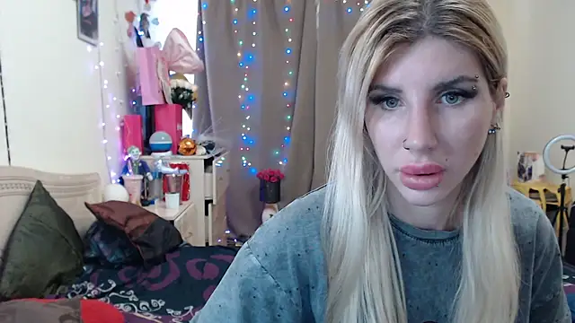 Snapshot of BLACKPeonyy chatting on 11-03-25, 09:10 BLACKPeonyy online show from 11-03-25, 09:10