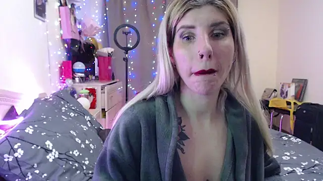 Snapshot of BLACKPeonyy chatting on 11-20-25, 10:42 BLACKPeonyy online show from 11-20-25, 10:42