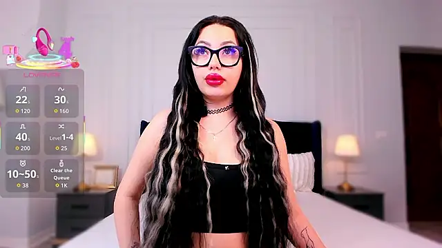 LisaRaee online show from 02-11-26, 05:23