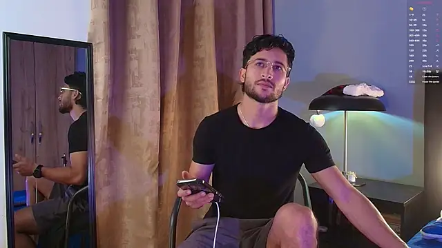 Valentinoford online show from 12-22-25, 09:01