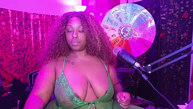 cheriserozequeen online show from 06-07-26, 05:06