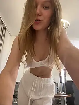 Snapshot of Ketitull chatting on 01-06-25, 06:20 Ketitull online show from 01-06-25, 06:20