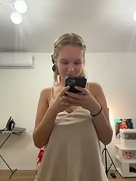 Ketitull online show from 12-16-25, 05:18