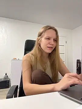 Snapshot of Ketitull chatting on 06-05-26, 08:36 Ketitull online show from 06-05-26, 08:36