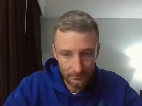 Snapshot of HungStud4You chatting on 01-07-26, 05:32 HungStud4You online show from 01-07-26, 05:32