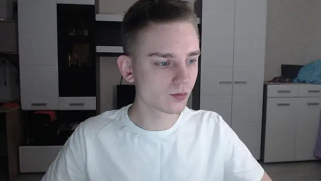 angryzan online show from 01-23-25, 04:09