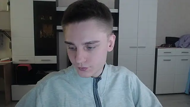 angryzan online show from 02-07-25, 07:50