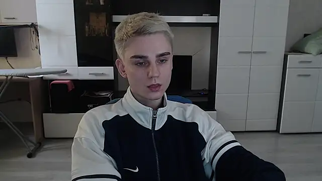 angryzan online show from 03-03-25, 08:49