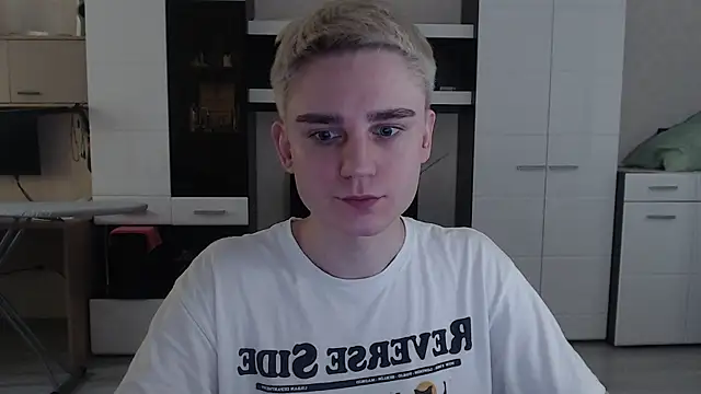 angryzan online show from 03-04-25, 07:41