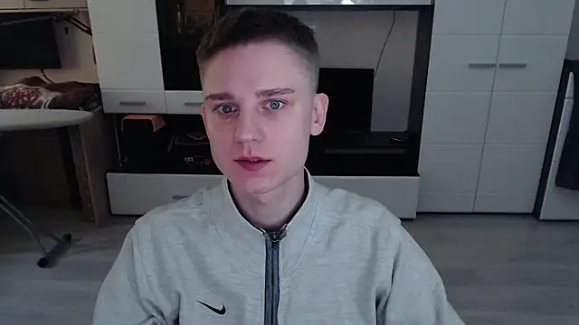 angryzan online show from 10-10-25, 05:06