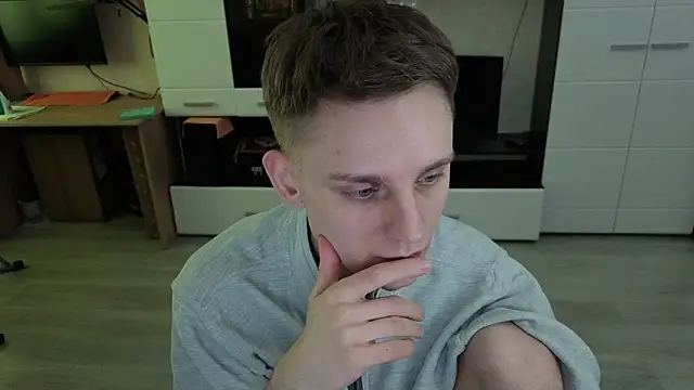 angryzan online show from 02-04-26, 08:31