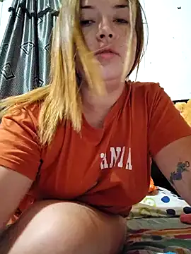 Snapshot of Sofia_Queen17 chatting on 12-14-24, 10:02 Sofia Queen17 online show from 12-14-24, 10:02