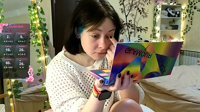 lily noris online show from 12-07-24, 01:14