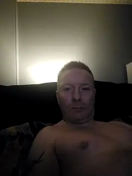 walker1979 online show from 10-31-25, 08:43