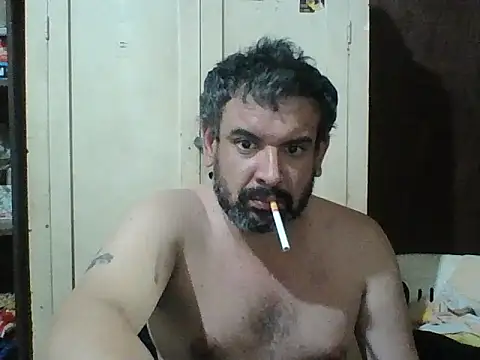 Rodrigo happy online show from 10-22-25, 03:18