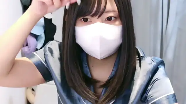 Snapshot of YUTSU_KI chatting on 08-01-26, 05:23 YUTSU KI online show from 08-01-26, 05:23