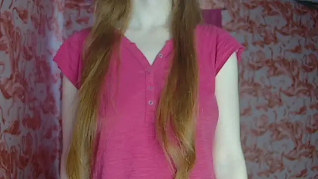 Snapshot of strawberrysmoothie chatting on 06-10-26, 04:39 strawberrysmoothie online show from 06-10-26, 04:39