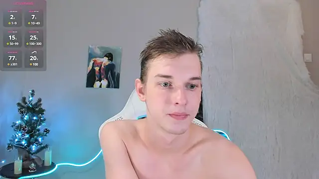 Snapshot of 4ever_dude chatting on 12-22-24, 03:44 4ever dude online show from 12-22-24, 03:44