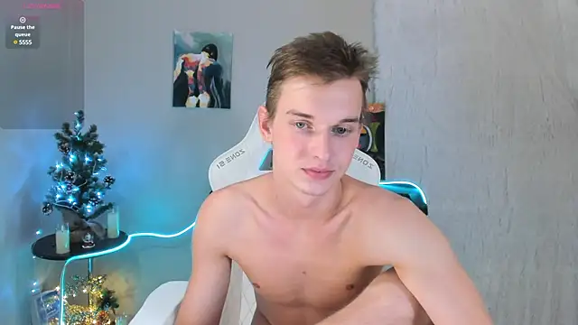 Snapshot of 4ever_dude chatting on 12-25-24, 09:24 4ever dude online show from 12-25-24, 09:24