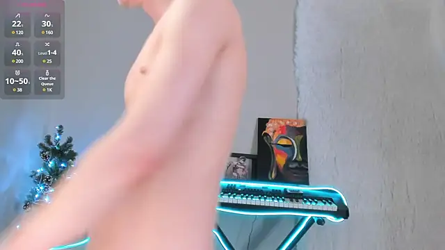 Snapshot of 4ever_dude chatting on 01-06-25, 03:20 4ever dude online show from 01-06-25, 03:20