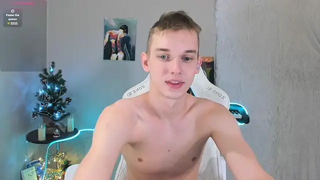 Snapshot of 4ever_dude chatting on 01-15-25, 03:33 4ever dude online show from 01-15-25, 03:33