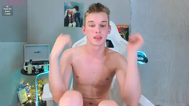 Snapshot of 4ever_dude chatting on 02-08-25, 02:49 4ever dude online show from 02-08-25, 02:49