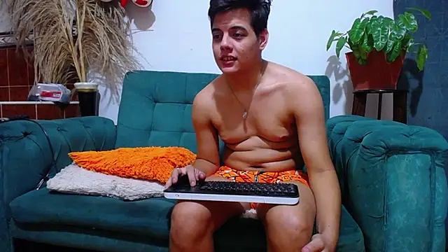 Leon hot X online show from 03-01-25, 10:45