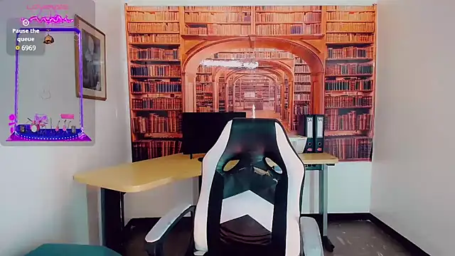 Snapshot of khiara_moretti chatting on 01-08-25, 07:24 khiara moretti online show from 01-08-25, 07:24