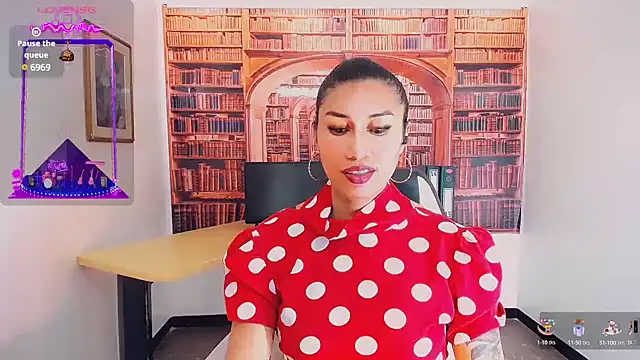 Snapshot of khiara_moretti chatting on 02-07-25, 01:36 khiara moretti online show from 02-07-25, 01:36