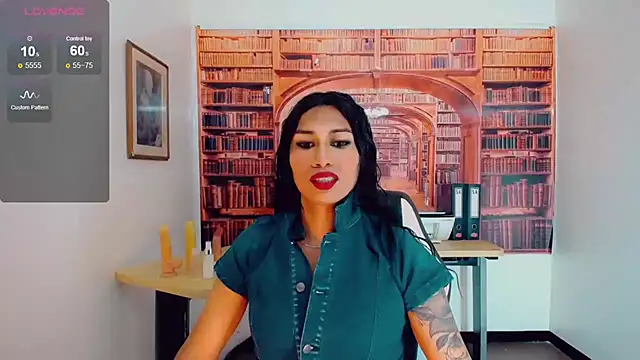 Snapshot of khiara_moretti chatting on 02-27-25, 07:26 khiara moretti online show from 02-27-25, 07:26