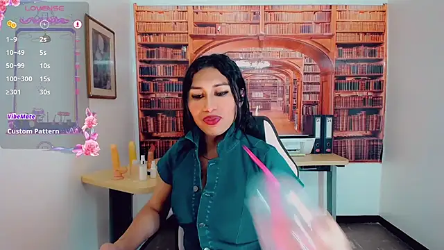 Snapshot of khiara_moretti chatting on 02-27-25, 10:31 khiara moretti online show from 02-27-25, 10:31