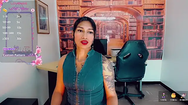 Snapshot of khiara_moretti chatting on 03-06-25, 07:43 khiara moretti online show from 03-06-25, 07:43