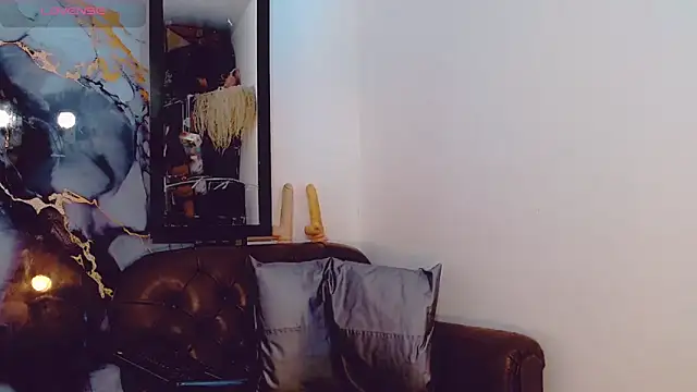 Snapshot of khiara_moretti chatting on 11-06-25, 11:11 khiara moretti online show from 11-06-25, 11:11