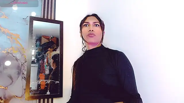 Snapshot of khiara_moretti chatting on 11-08-25, 11:10 khiara moretti online show from 11-08-25, 11:10