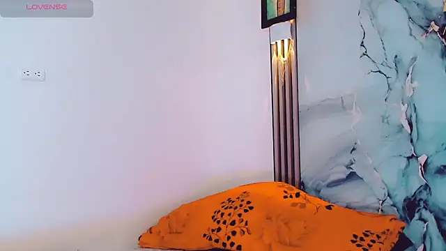 Snapshot of khiara_moretti chatting on 11-14-25, 11:20 khiara moretti online show from 11-14-25, 11:20