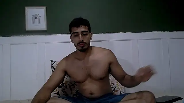 Snapshot of muscle_ares chatting on 02-06-25, 02:04 muscle ares online show from 02-06-25, 02:04