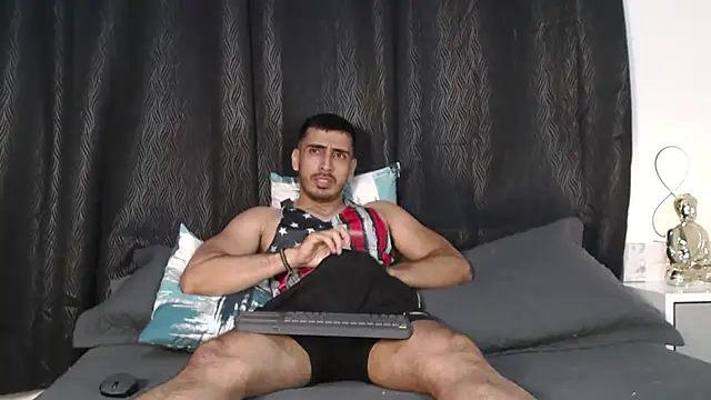 Snapshot of muscle_ares chatting on 09-12-25, 11:26 muscle ares online show from 09-12-25, 11:26