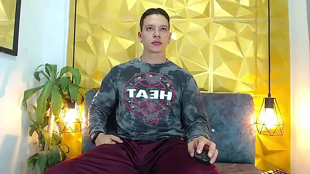 Snapshot of Baxter_Dex chatting on 01-14-25, 05:08 Baxter Dex online show from 01-14-25, 05:08