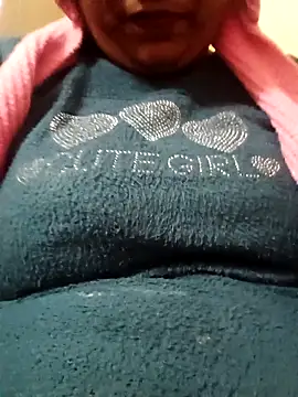 Shoni   online show from 12-18-25, 03:56