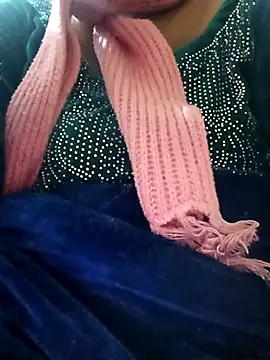 Shoni   online show from 12-20-25, 04:19