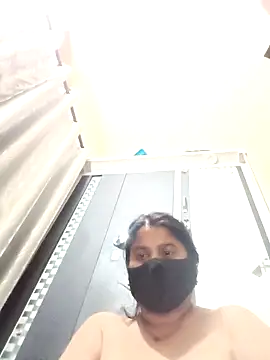 Shoni   online show from 12-21-25, 05:09