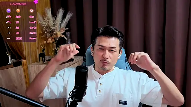 HARU-outdoor-x online show from 10-21-25, 02:18