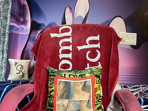 Royal girl 1 online show from 03-06-25, 05:00